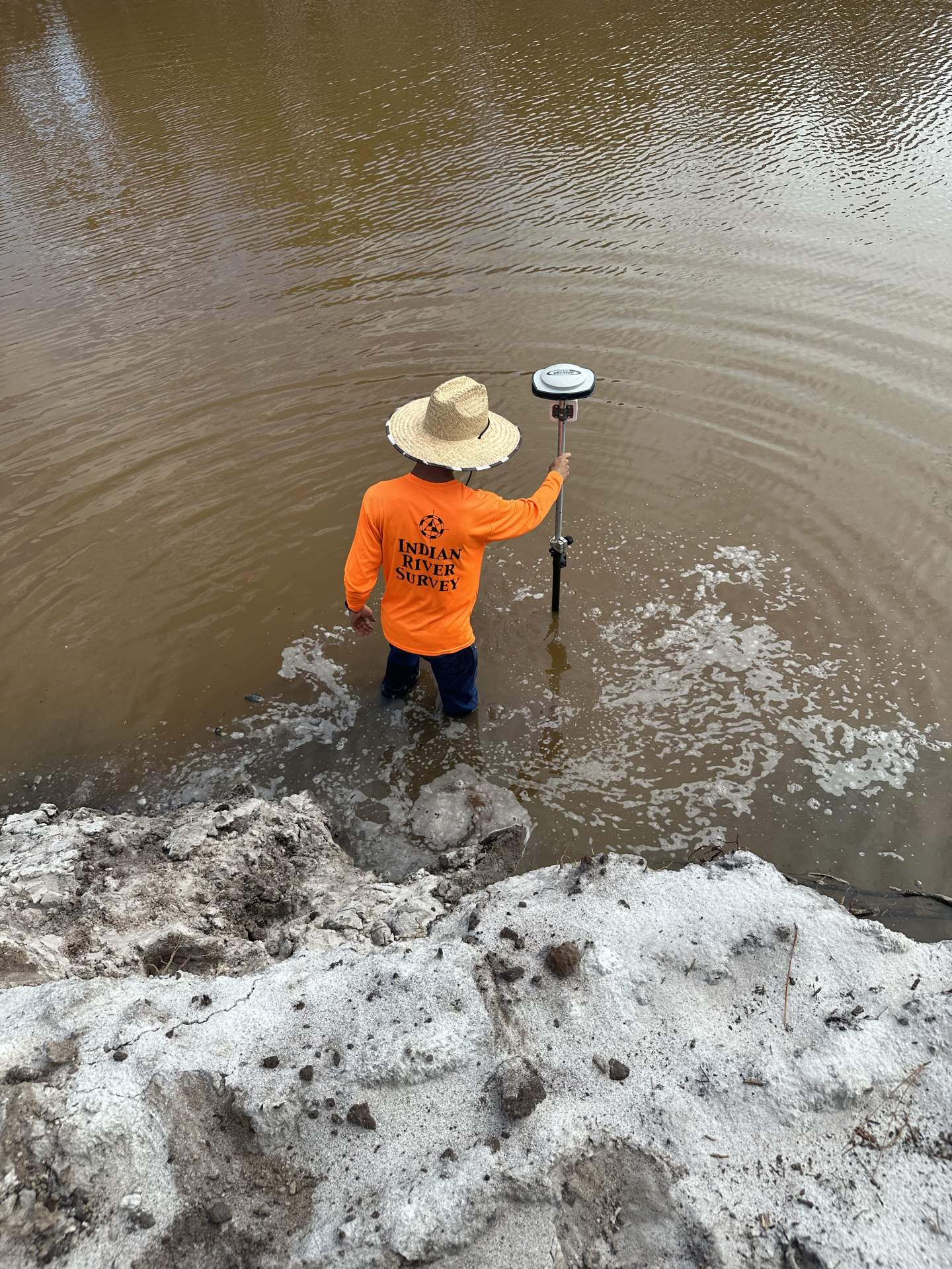 CREW AND GPS UNIT GETTING WATER ELEVATIONS